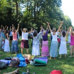 Hvězda-JN-kruh-zvednuté-ruce-970x727