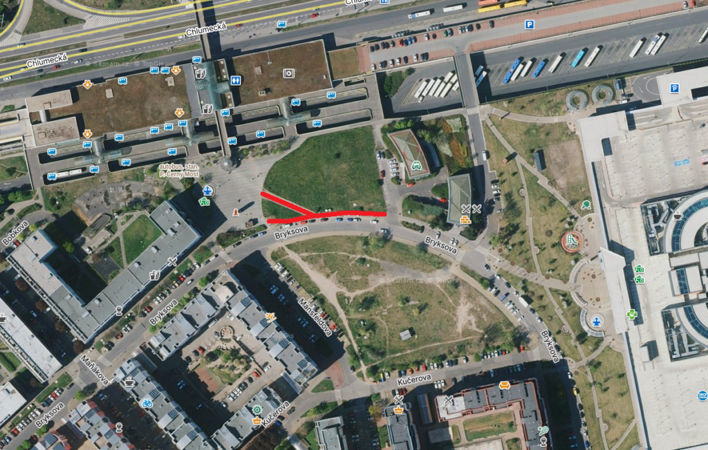 Oprava chodníku mezi stanicí metra a Centrem Černý Most