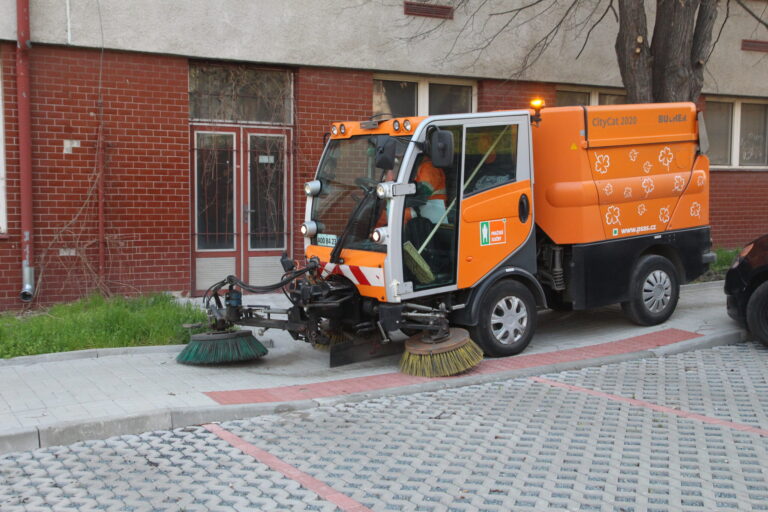 Letní blokové čištění ulic