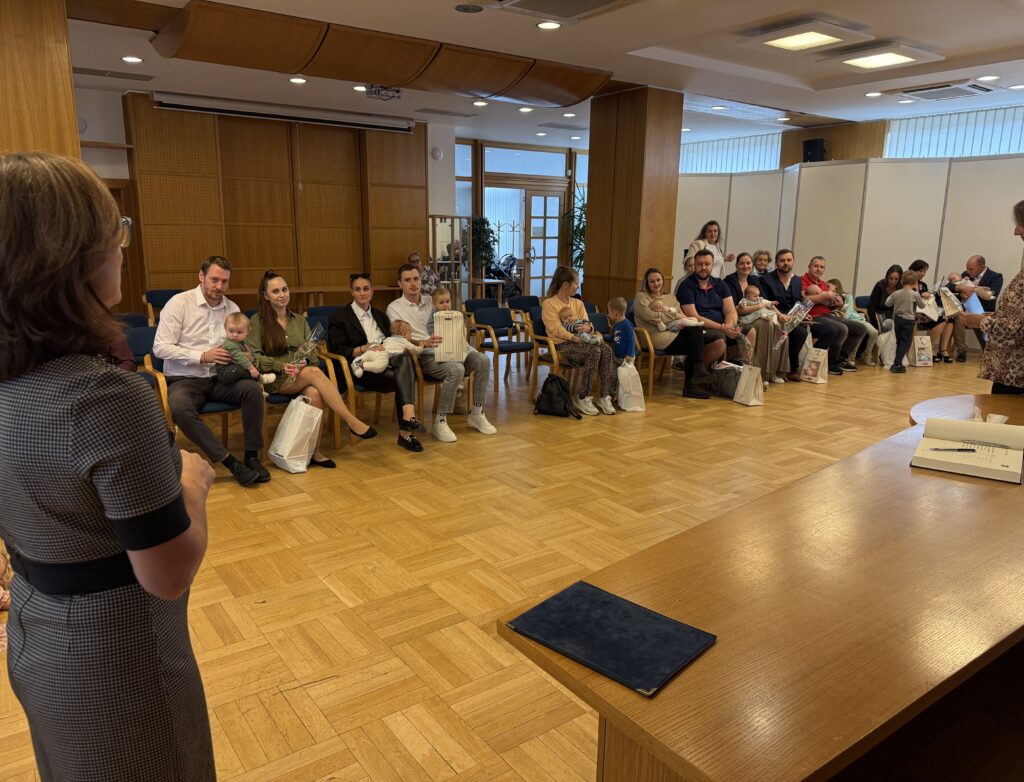 Zářijové Vítání občánků Prahy 14 v Galerii 14