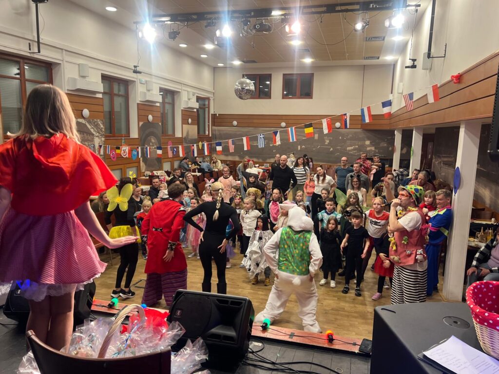 Dětský maškarní ples v KD Kyje