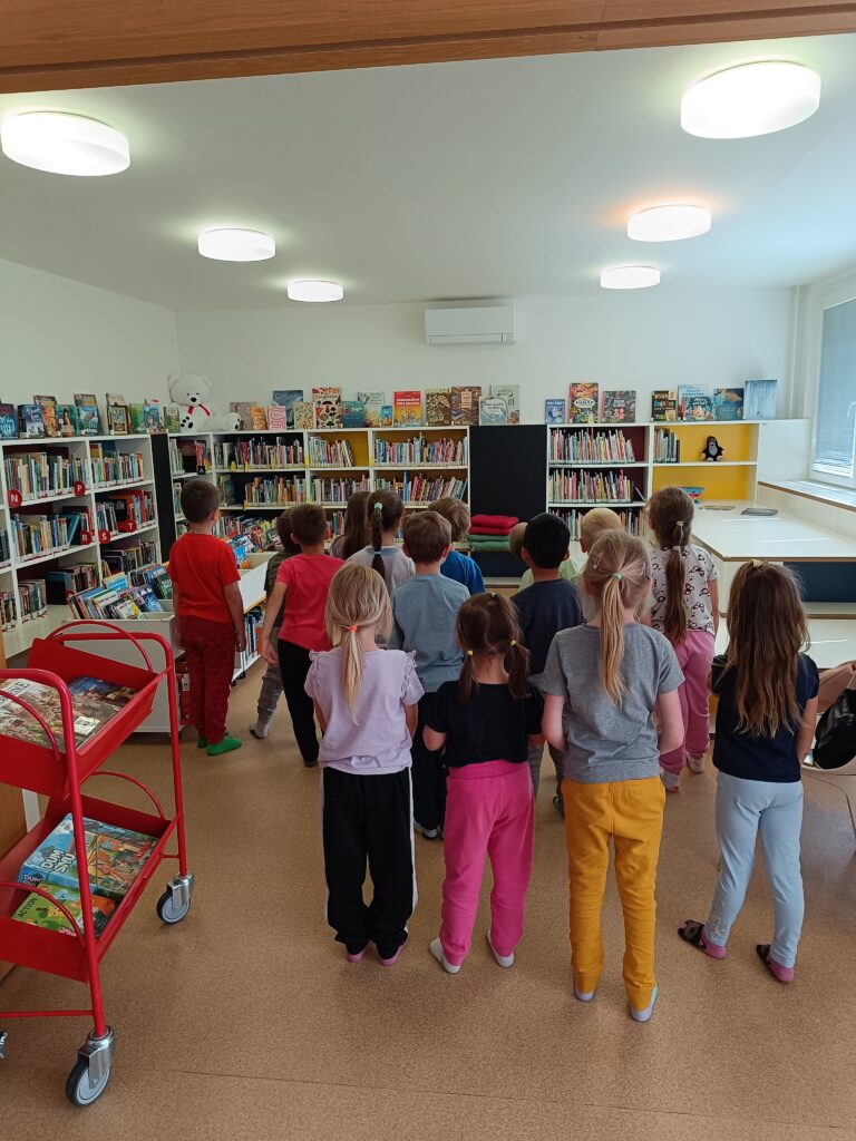Děti z MŠ Obláček navštívily knihovnu